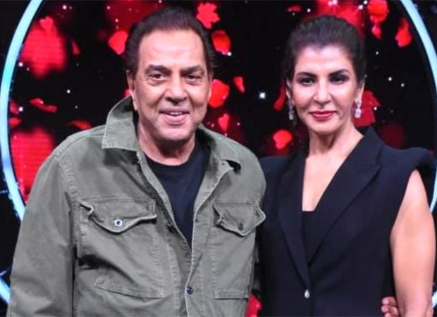 Veteran stars Dharmendra and Anita Raj get emotional after listening to 'Honthon Se Chhulo Tum' on the sets of Indian Idol 12 Veteran stars Dharmendra and Anita Raj get emotional after listening to 'Honthon Se Chhulo Tum' on the sets of Indian Idol 12
