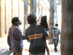 Allu Arjun runs into his daughter Arha, On the sets of Shaakuntalam, says what a memorable coincidence