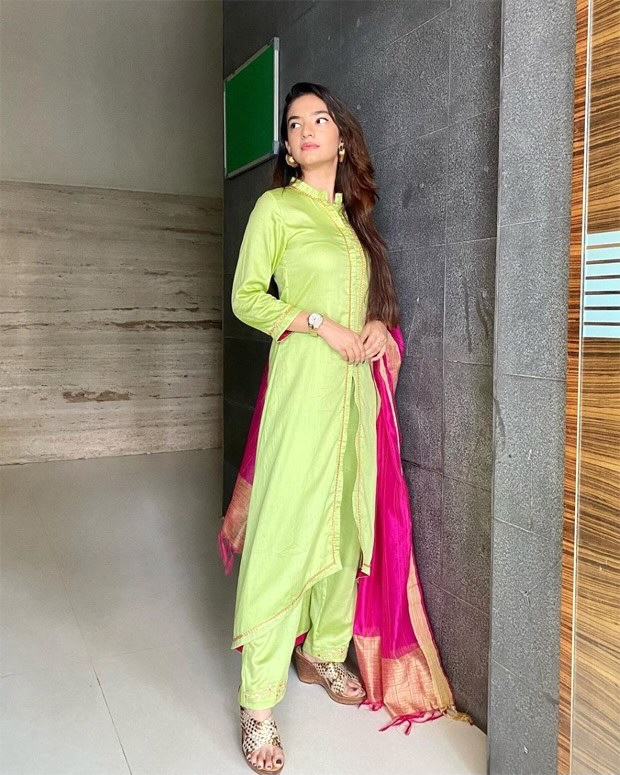 Anushka Sen looks beautiful in pastel green & pink gota patti suit for her Rakhi celebration