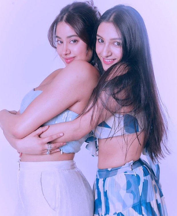 Best friends Janhvi Kapoor and Tanisha Santoshi look sparkling in blue Best friends Janhvi Kapoor and Tanisha Santoshi look sparkling in blue