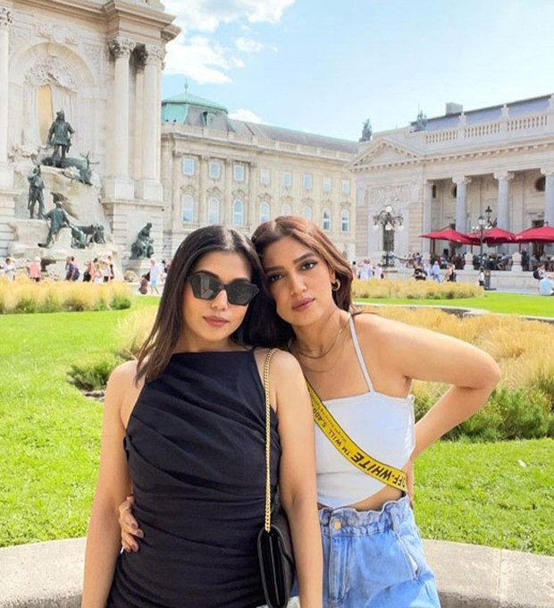 Bhumi Pednekar vacations in Budapest with her sister; spotted around the city with an Off-White bag worth Rs. 88,000 Bhumi Pednekar vacations in Budapest with her sister; spotted around the city with an Off-White bag worth Rs. 88,000