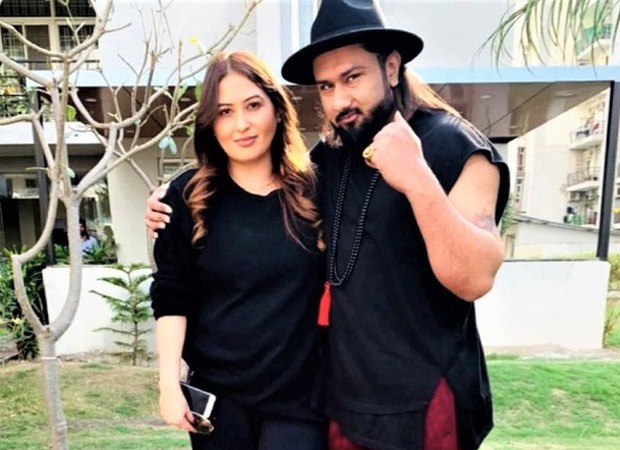 Honey Singh's wife Shalini Talwar breaks down during domestic violence court hearing Honey Singh's wife Shalini Talwar breaks down during domestic violence court hearing