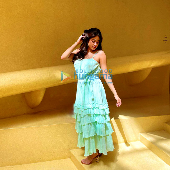 janhvi kapoor 2 38