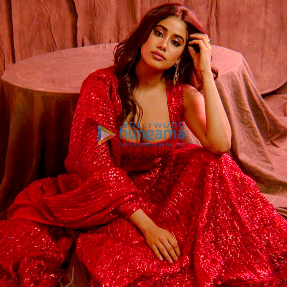 janhvi kapoor 4 16
