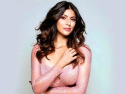 Karishma on FAVOURITISM in Bollywood: “I’d sign a film but the hero would pick someone else and…”