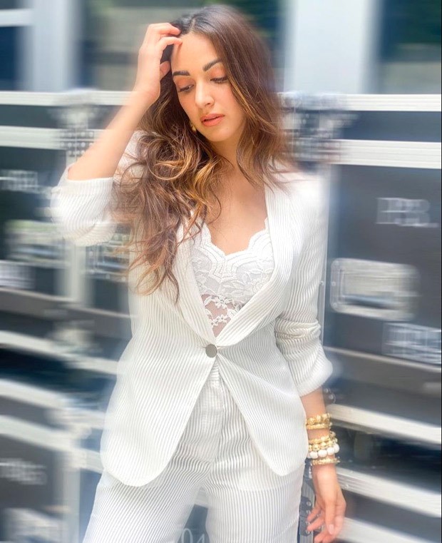 Kiara Advani adds her charm to an all-white corduroy suit with