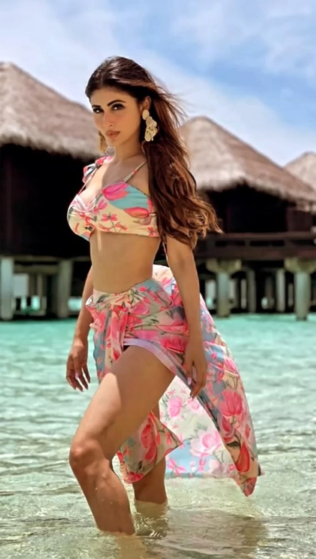 Mouni Roy stuns in vibrant bustier and matching drape skirt worth Rs.16,500 in Maldives Mouni Roy stuns in vibrant bustier and matching drape skirt worth Rs.16,500 in Maldives