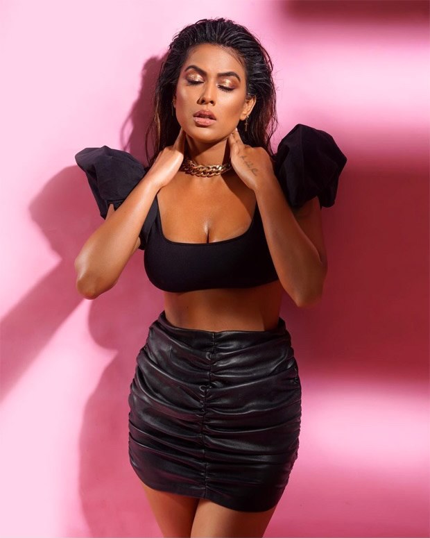 Nia Sharma raises the temperature in sexy black crop top and mini skirt Nia Sharma raises the temperature in sexy black crop top and mini skirt