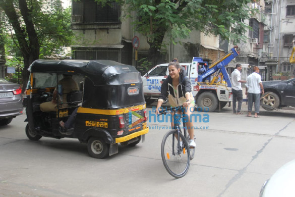 photos aisha sharma snapped during a cycle ride in bandra 1