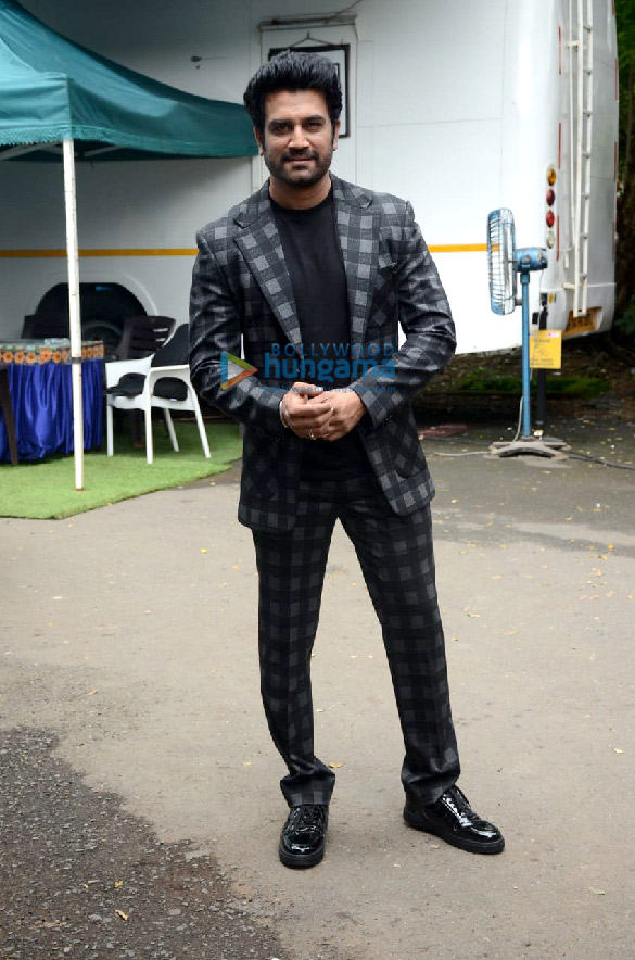 photos ajay devgn sharad kelkar ammy virk and nora fatehi snapped on sets of the kapil sharma show promoting their film bhuj the pride of india 4