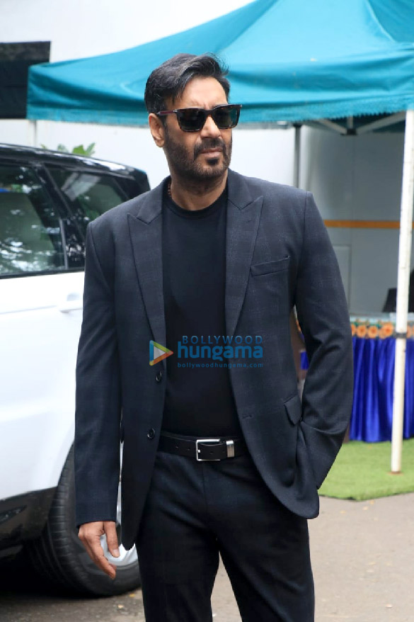 photos ajay devgn sharad kelkar ammy virk and nora fatehi snapped on sets of the kapil sharma show promoting their film bhuj the pride of india 9