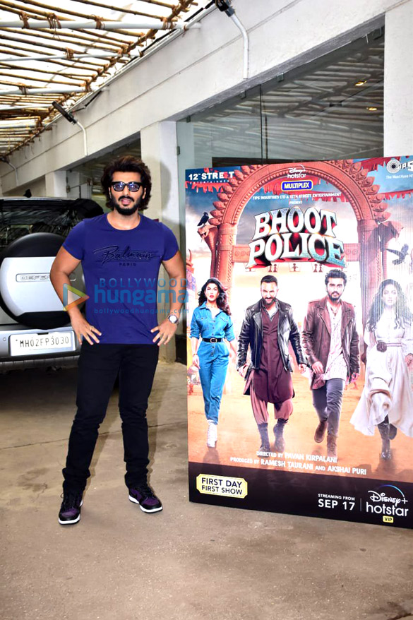 photos celebs snapped at private trailer preview of bhoot police 2