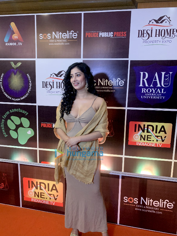 photos chunkey pandey bhagyashree and niharika raizada snapped at an award function 3