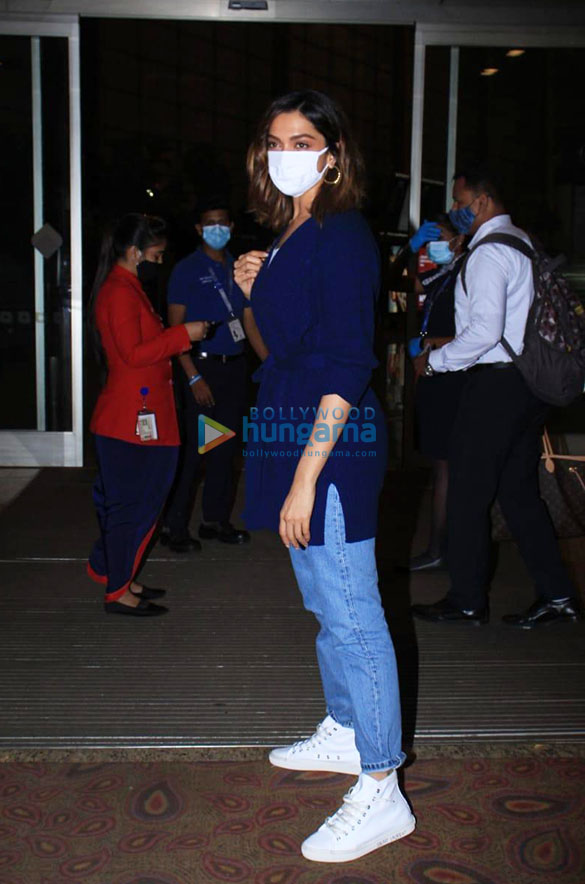 Photos: Deepika Padukone and Tamannaah Bhatia snapped at the airport