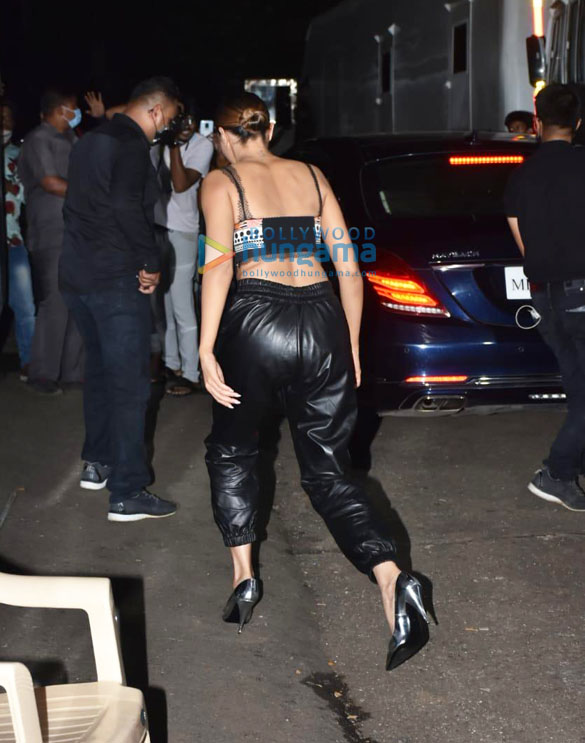 photos deepika padukone snapped in filmcity 6
