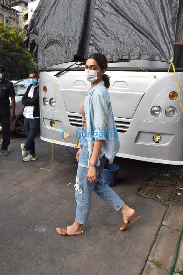 photos deepika padukone spotted in the city 3