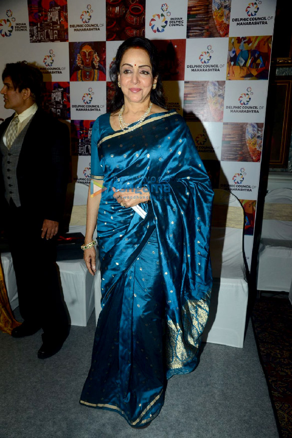 photos hema malini bhagyashree paresh rawal and others snapped at delphic maharashtra press conference 2