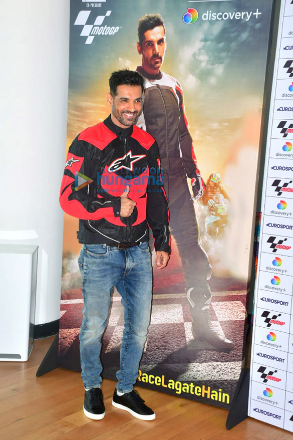 photos john abraham snapped at eurosport india event at discovery communication india office 3