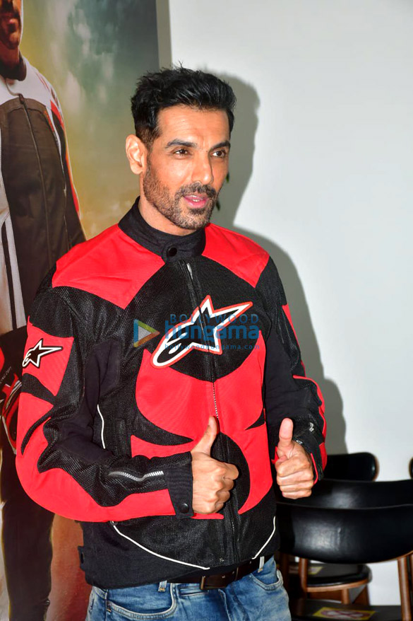 photos john abraham snapped at eurosport india event at discovery communication india office 5