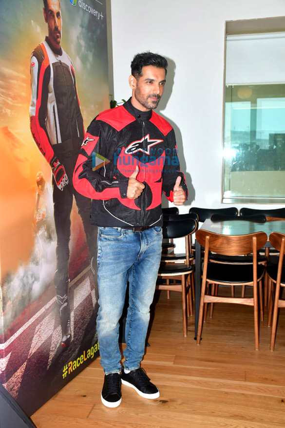 photos john abraham snapped at eurosport india event at discovery communication india office 6 2