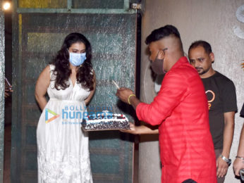 Photos: Kajol celebrates her birthday with her fans