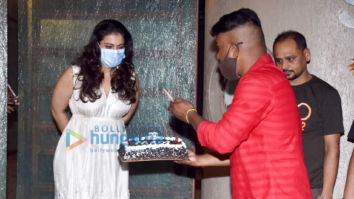 Photos: Kajol celebrates her birthday with her fans