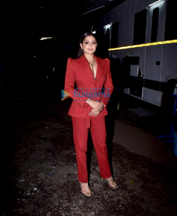 photos karan johar and the cast of empire snapped promoting the show 8