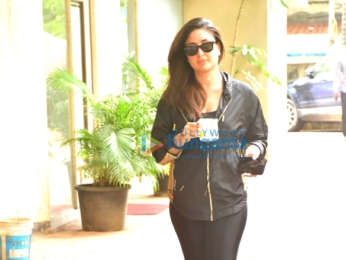 Photos: Kareena Kapoor Khan spotted at Mehboob Studio