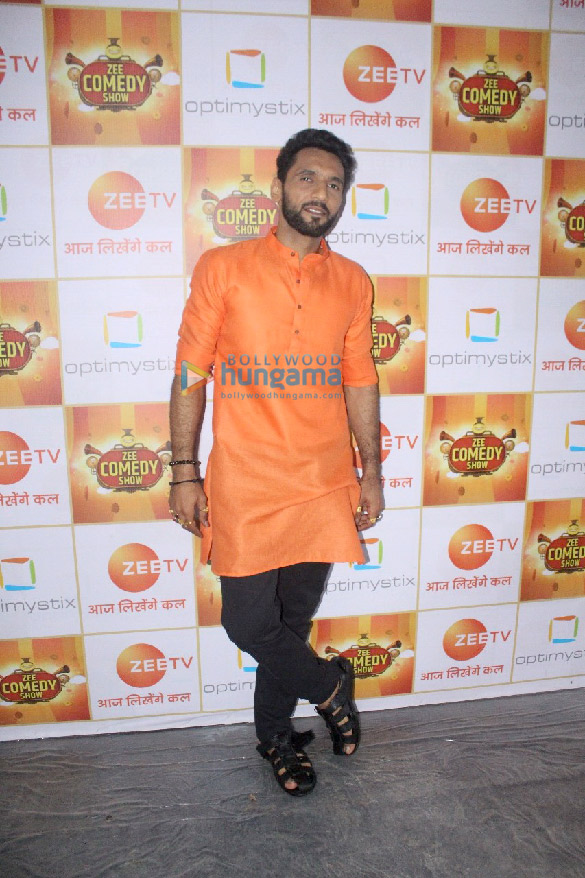 photos mallika sherawat raveena tandon and others snapped on sets of zee comedy show 4