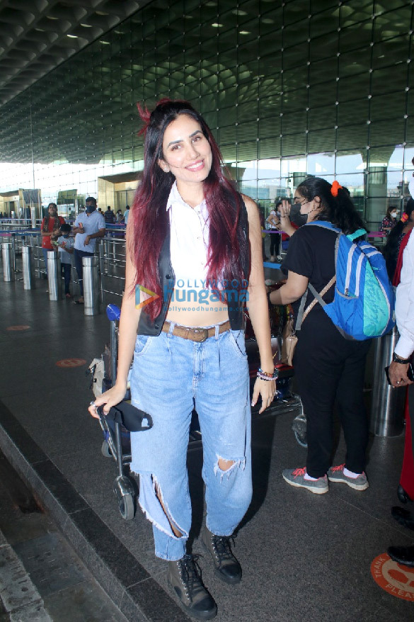 photos parineeti chopra kalki koechlin and tamannaah bhatia snapped at the airport1 1