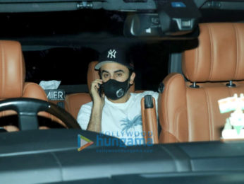 Photos: Ranbir Kapoor snapped in Bandra