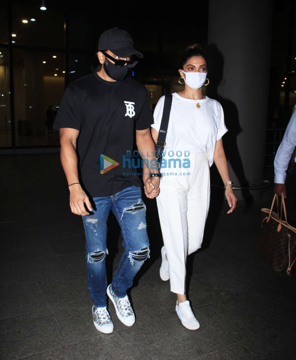 photos ranveer singh and deepika padukone snapped at the airport 2 2
