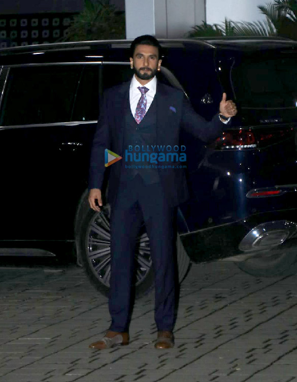 Photos: Ranveer Singh snapped at Kalina airport Photos: Ranveer Singh snapped at Kalina airport