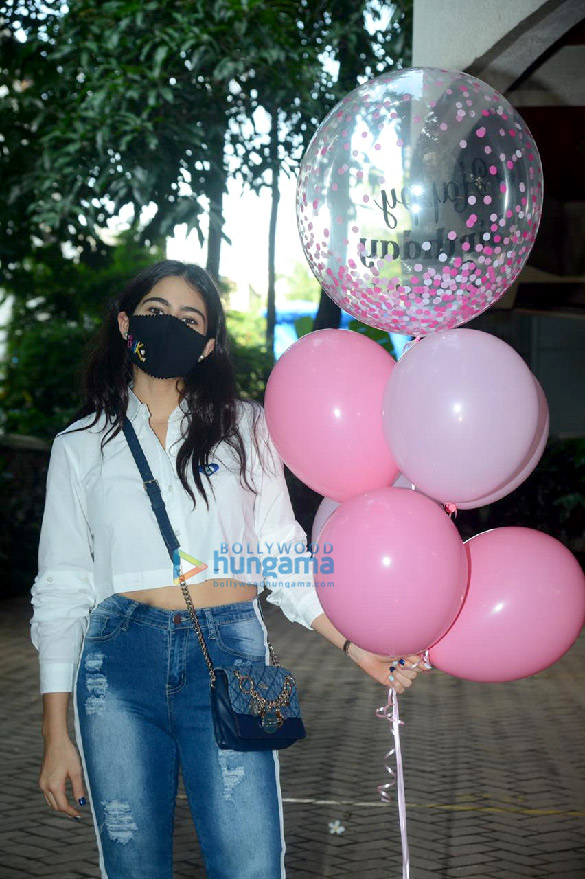 Photos: Sara Ali Khan celebrates her birthday with the media