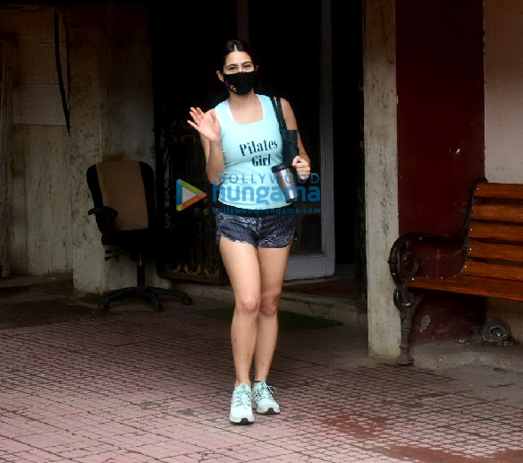 photos sara ali khan spotted at pilates studio 2