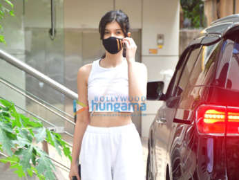 Photos: Shanaya Kapoor spotted at dance class