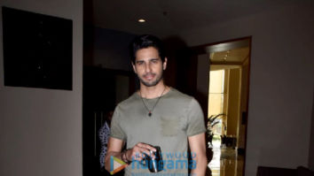 Photos: Sidharth Malhotra snapped promoting Shershaah