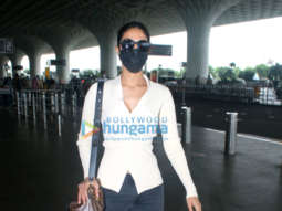 Photos: Vaani Kapoor and Ameesha Patel snapped at the airport