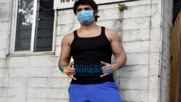 Photos: Varun Dhawan spotted at a clinic in Juhu