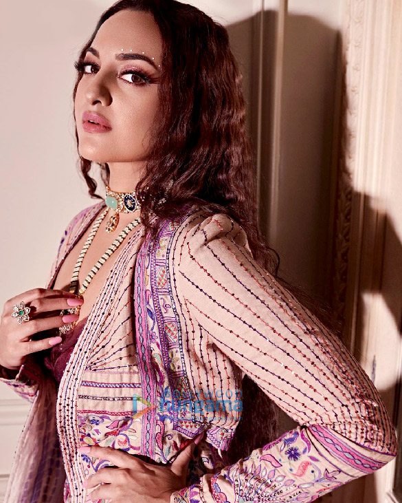 sonakshi sinha 5 7