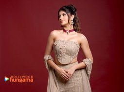 Anjini Dhawan wallpapers