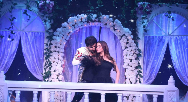 Dheeraj Dhoopar – Shraddha Arya, Shabir Ahluwalia – Sriti Jha & Rohit Suchanti – Aishwarya Khare to showcase their chemistry on a special episode of Ganesh Utsav Dheeraj Dhoopar – Shraddha Arya, Shabir Ahluwalia – Sriti Jha & Rohit Suchanti – Aishwarya Khare to showcase their chemistry on a special episode of Ganesh Utsav