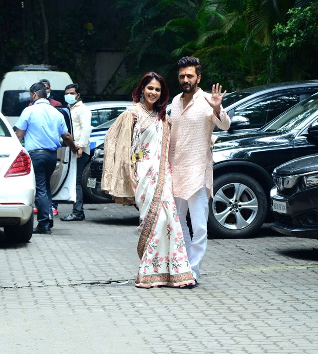 Genelia and Riteish Deshmukh give major couple style goals as they step out for Ganpati celebrations Genelia and Riteish Deshmukh give major couple style goals as they step out for Ganpati celebrations
