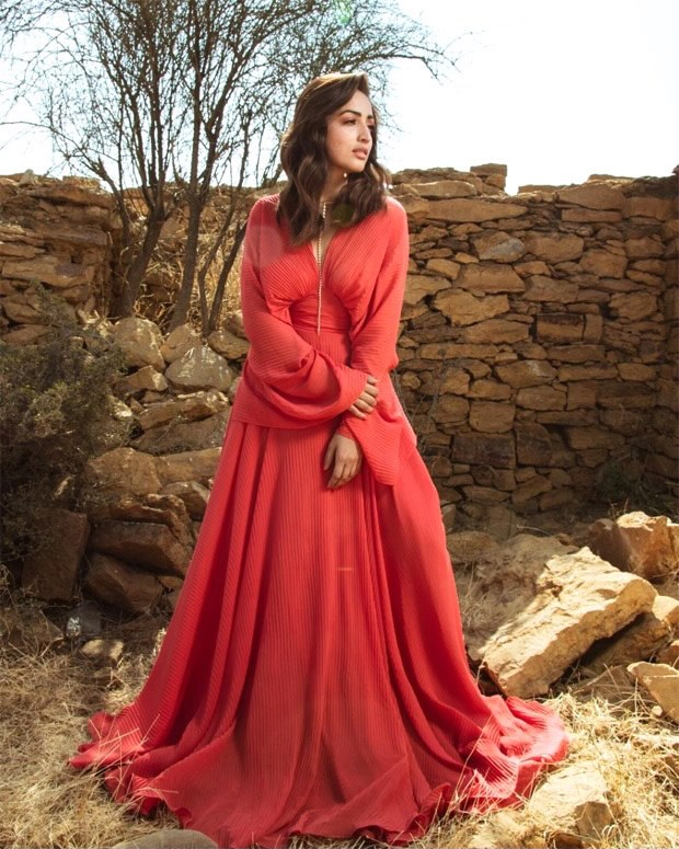 Yami Gautam stuns in a breathtaking red flowy gown for Bhoot Police Yami Gautam stuns in a breathtaking red flowy gown for Bhoot Police