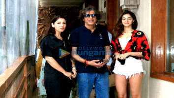 Photos: Ananya Panday, Chunky Pandey and Bhavana Pandey snapped at Bastian in Worli