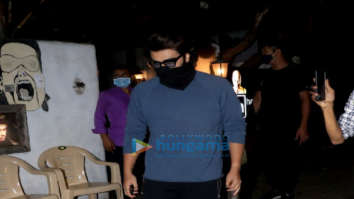 Photos: Arjun Kapoor snapped at Hakim’s Aalim salon in Bandra