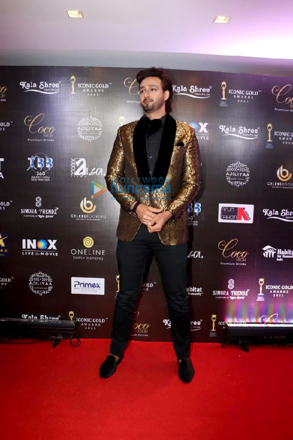 photos celebs snapped attending the iconic gold awards 12