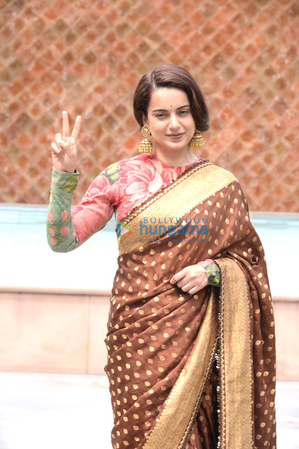 photos kangana ranaut snapped at the press conference for thalaivii in new delhi 3