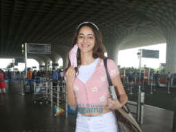 Photos: Kareena Kapoor Khan, Saif Ali Khan, Ananya Panday and others snapped at the airport