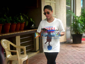 Photos: Kareena Kapoor Khan spotted in Bandra